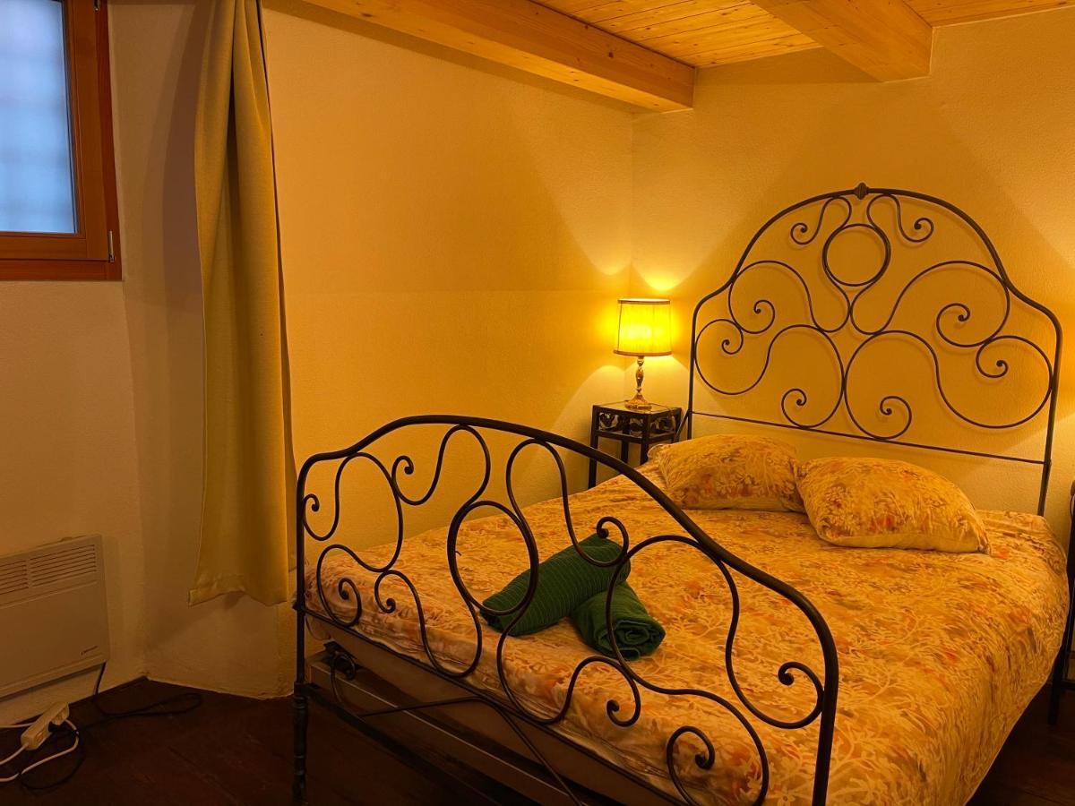 Hotel Rustici Maggia Aurigeno Esterno foto