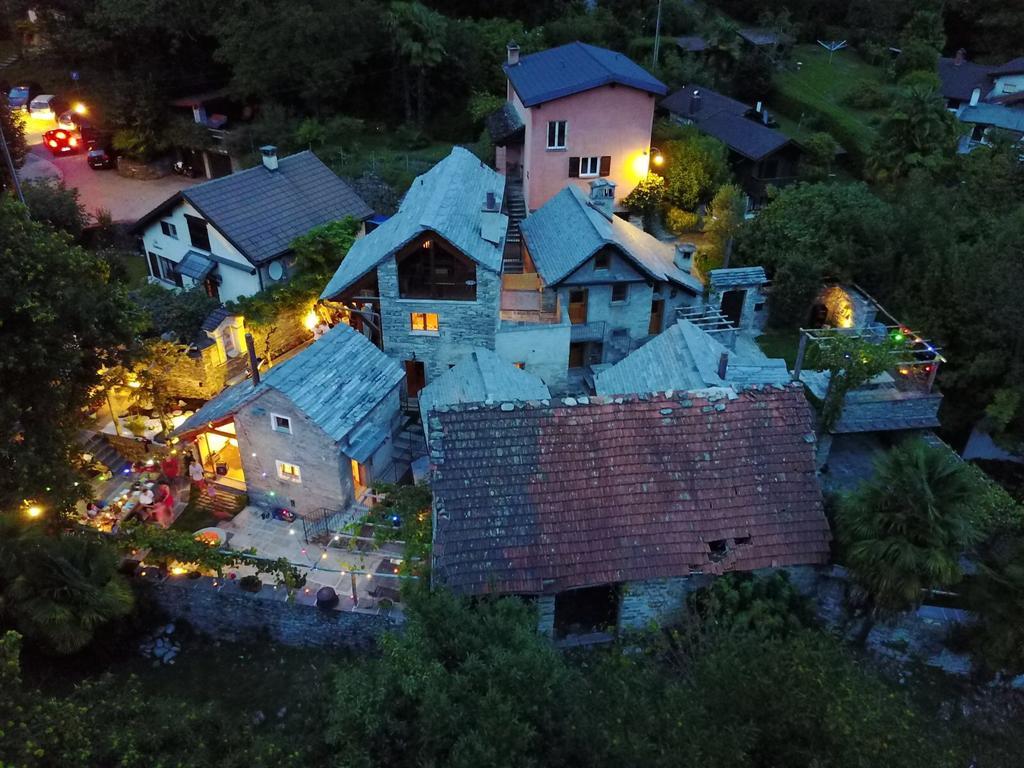 Hotel Rustici Maggia Aurigeno Esterno foto